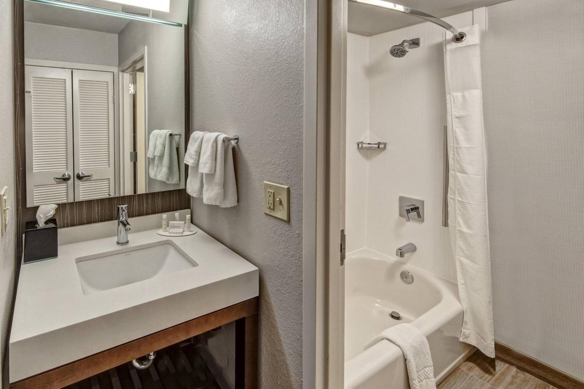 Hotel Courtyard By Marriott Vanderbilt West End Nashville