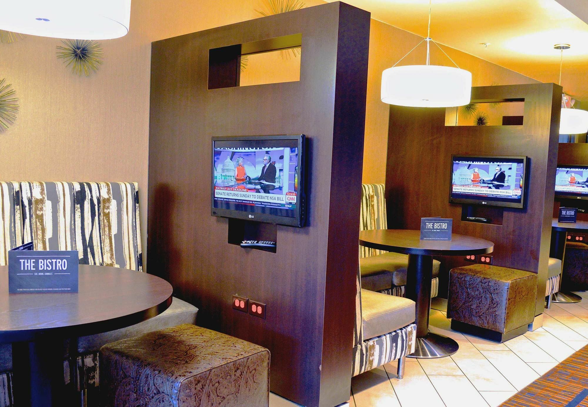 Courtyard By Marriott Vanderbilt West End Hotel